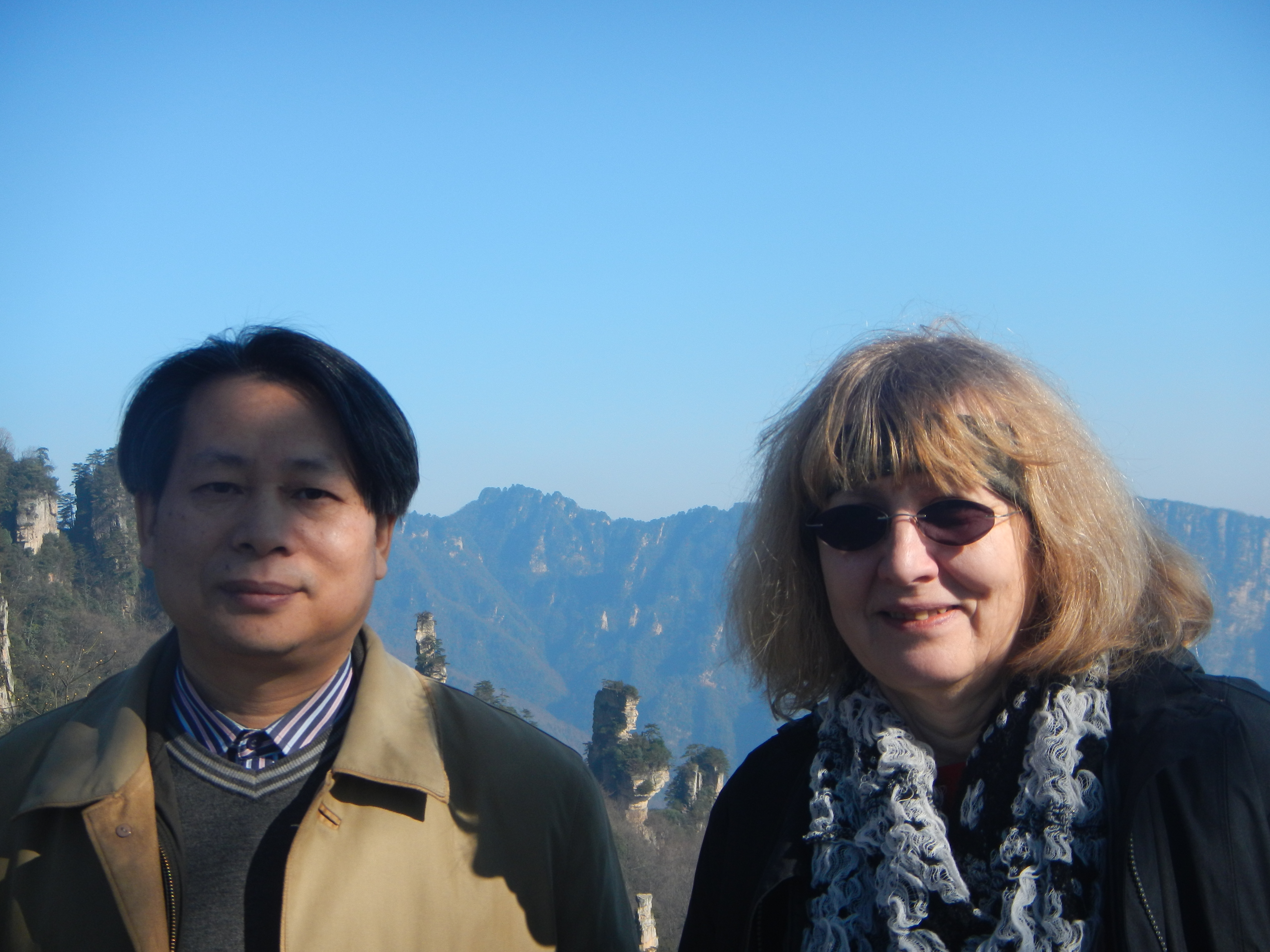 DSCN3135邀请美国霍普金斯大学赫尔曼教授访问湖南大学.JPG